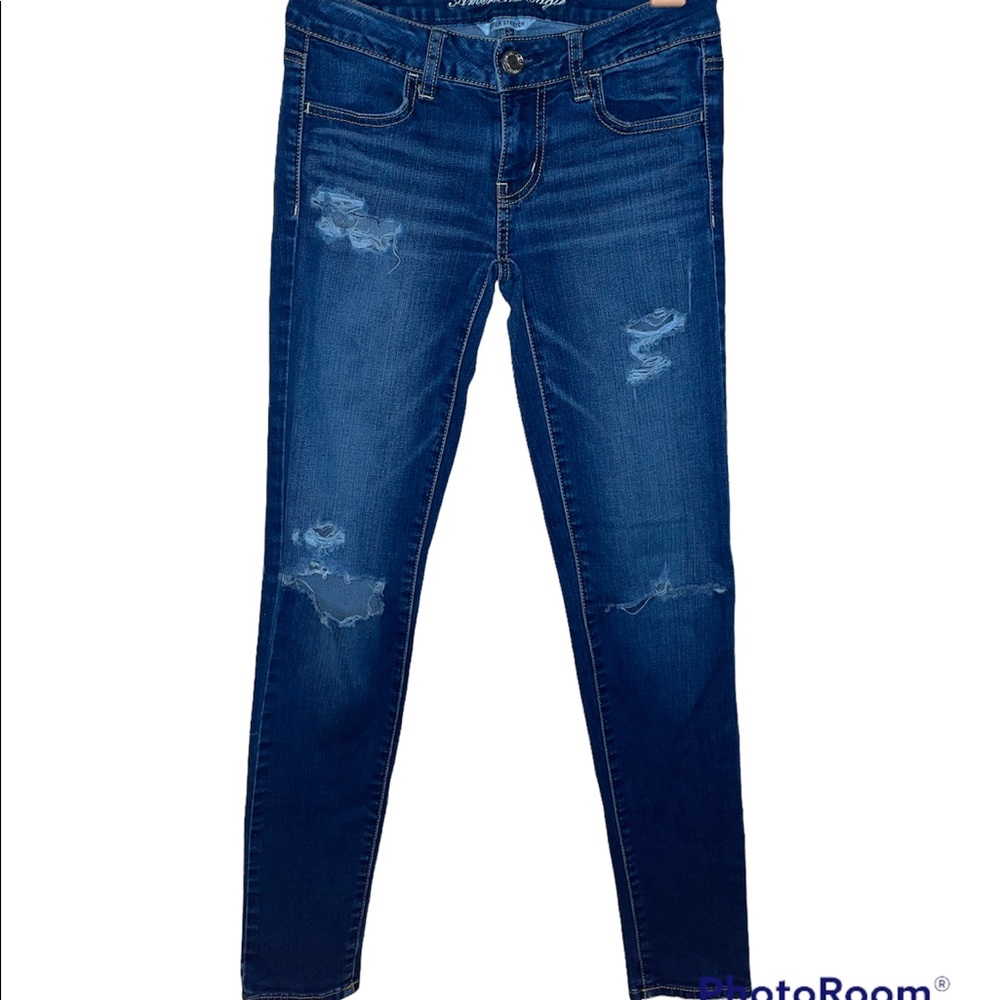 🔴American Eagle super stretch distressed skinny jeggings🔴